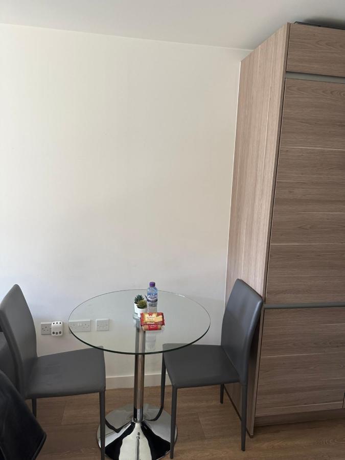 Luxury One Bedroom Apartment Londres Exterior foto